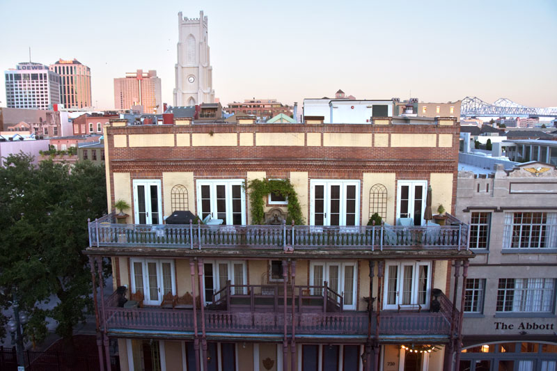 Home 731 St. Charles